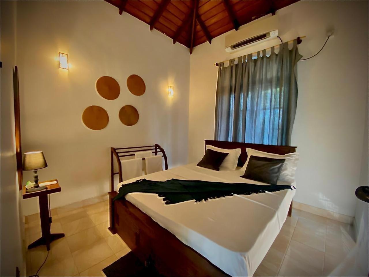 Kingcity Resort Anuradhapura Buitenkant foto